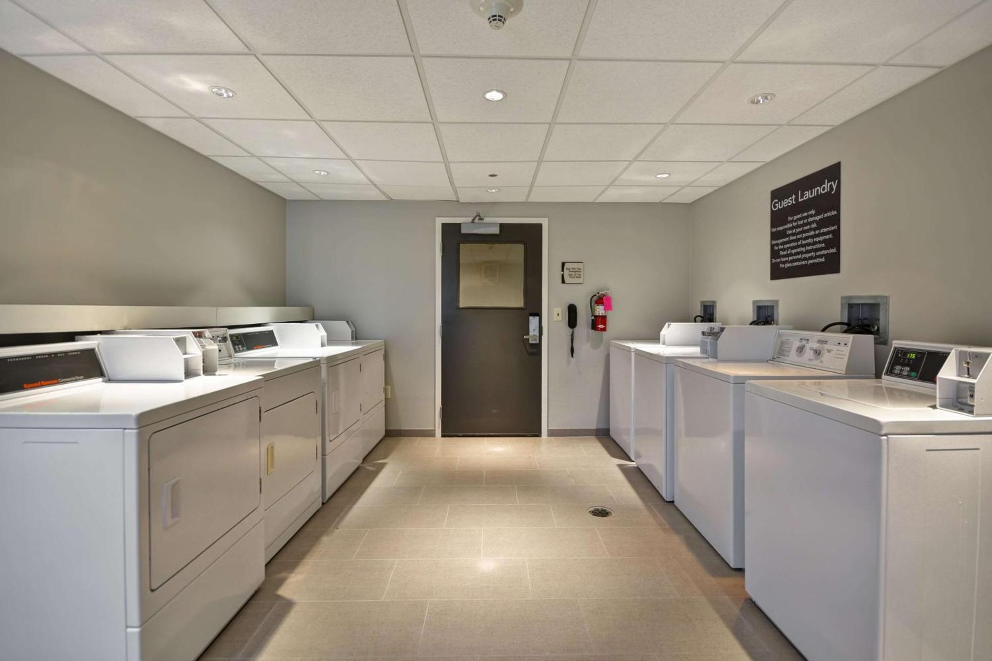 The Homewood Suites By Hilton Ithaca Exterior foto