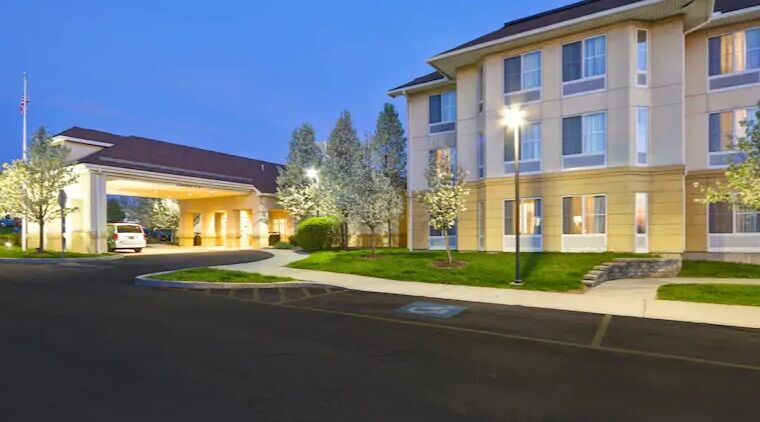 The Homewood Suites By Hilton Ithaca Exterior foto